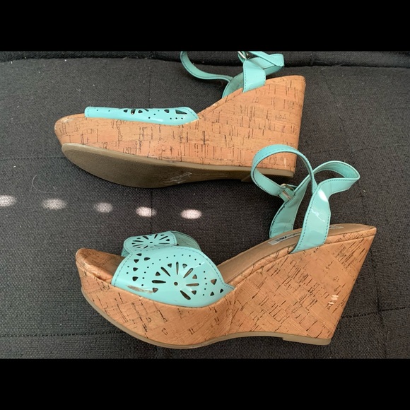 American Eagle mint cork wedges heels size 8 - Picture 6 of 7